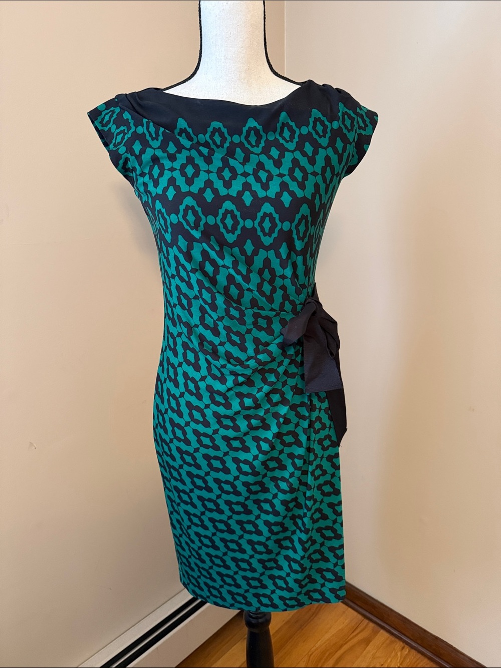Just...Taylor Teal & Black Geometric Sheath Dress with Side Tie